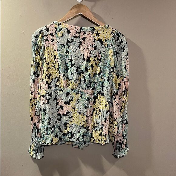 LOFT Multicolor Floral Blouse - Picture 6 of 10